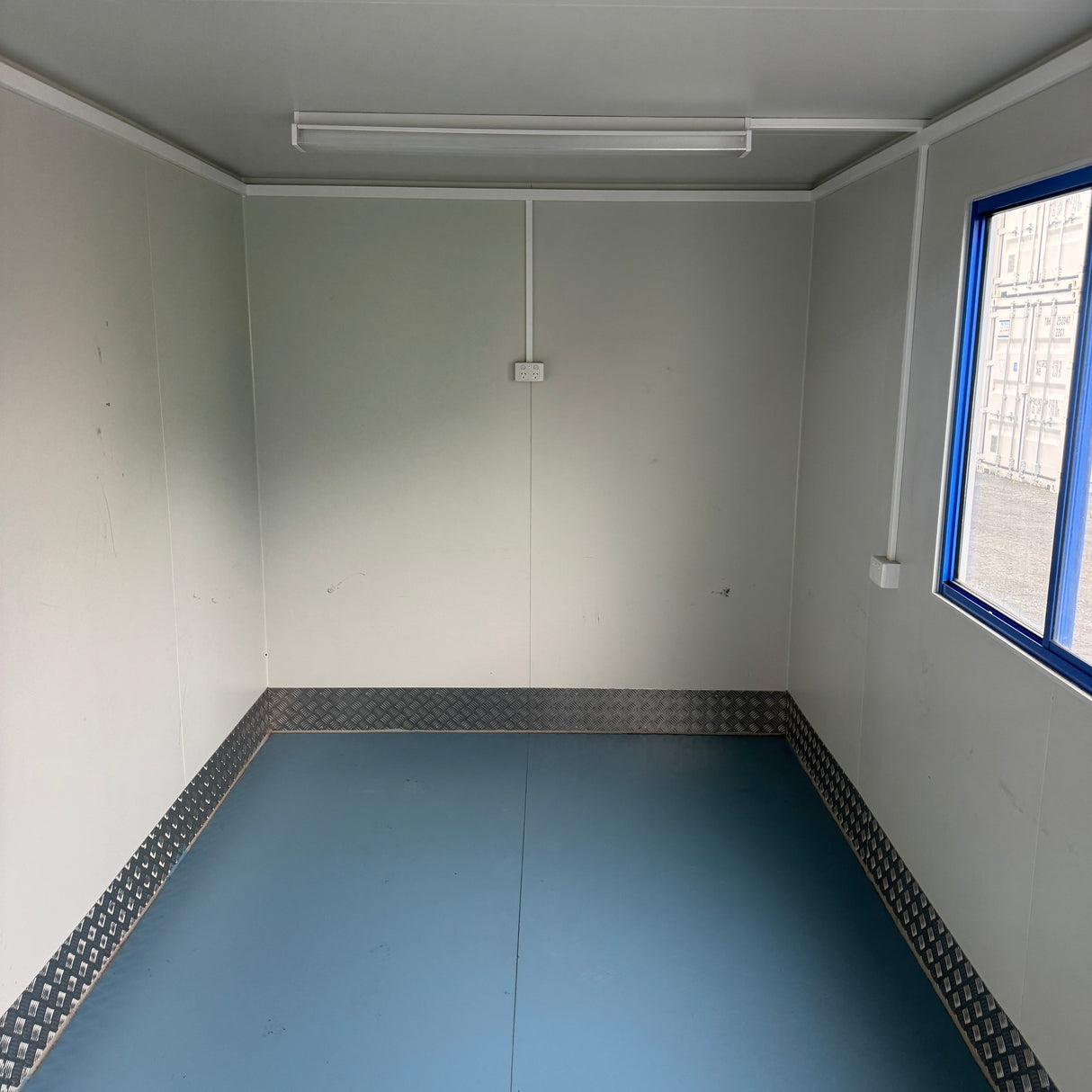 Special: Used 20ft Contractors Container (TBCU1320115)