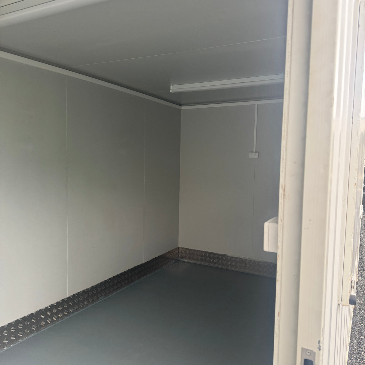 Special: Used 20ft Contractors Container (TBCU1820297)