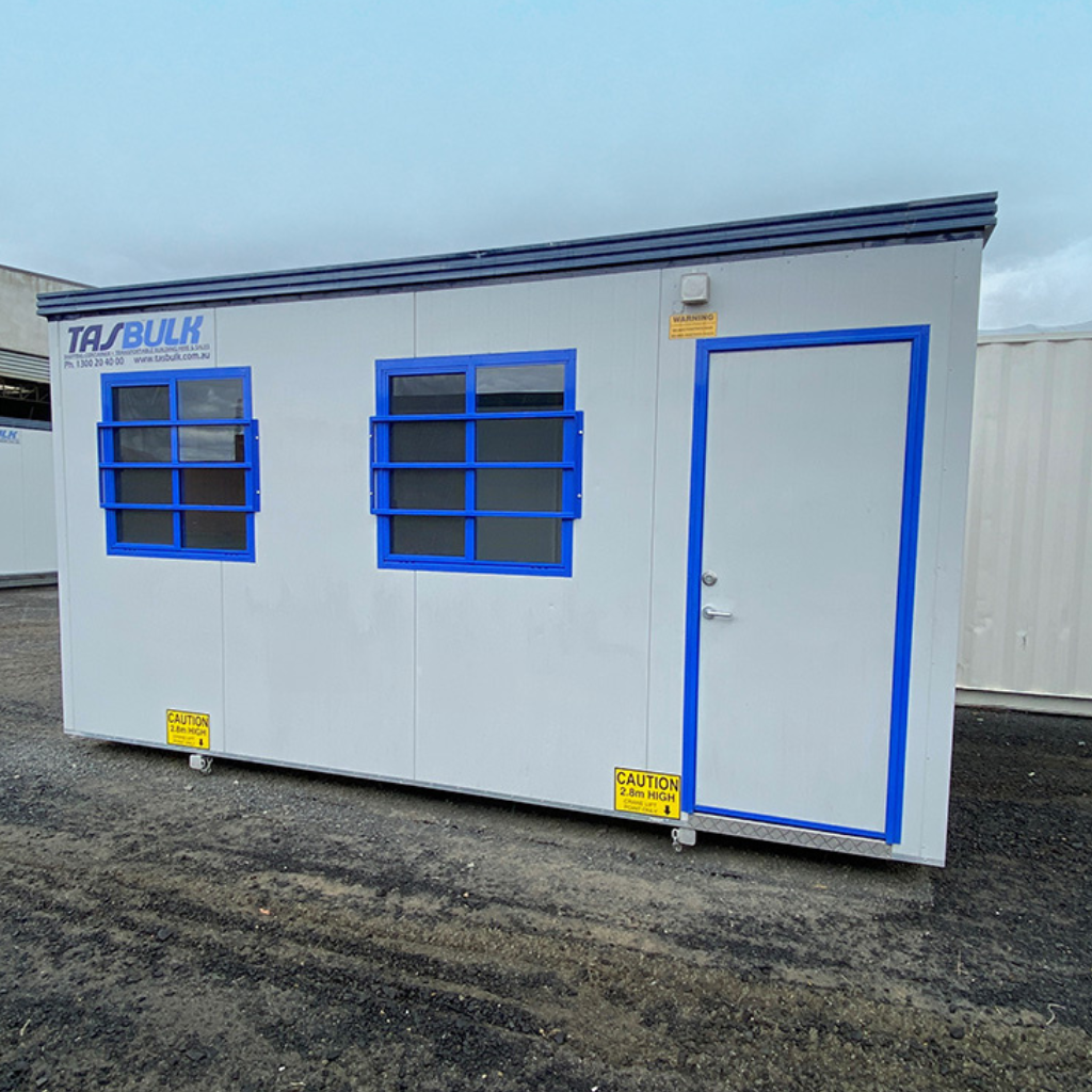 4.8 x 2.4m Open Room Office